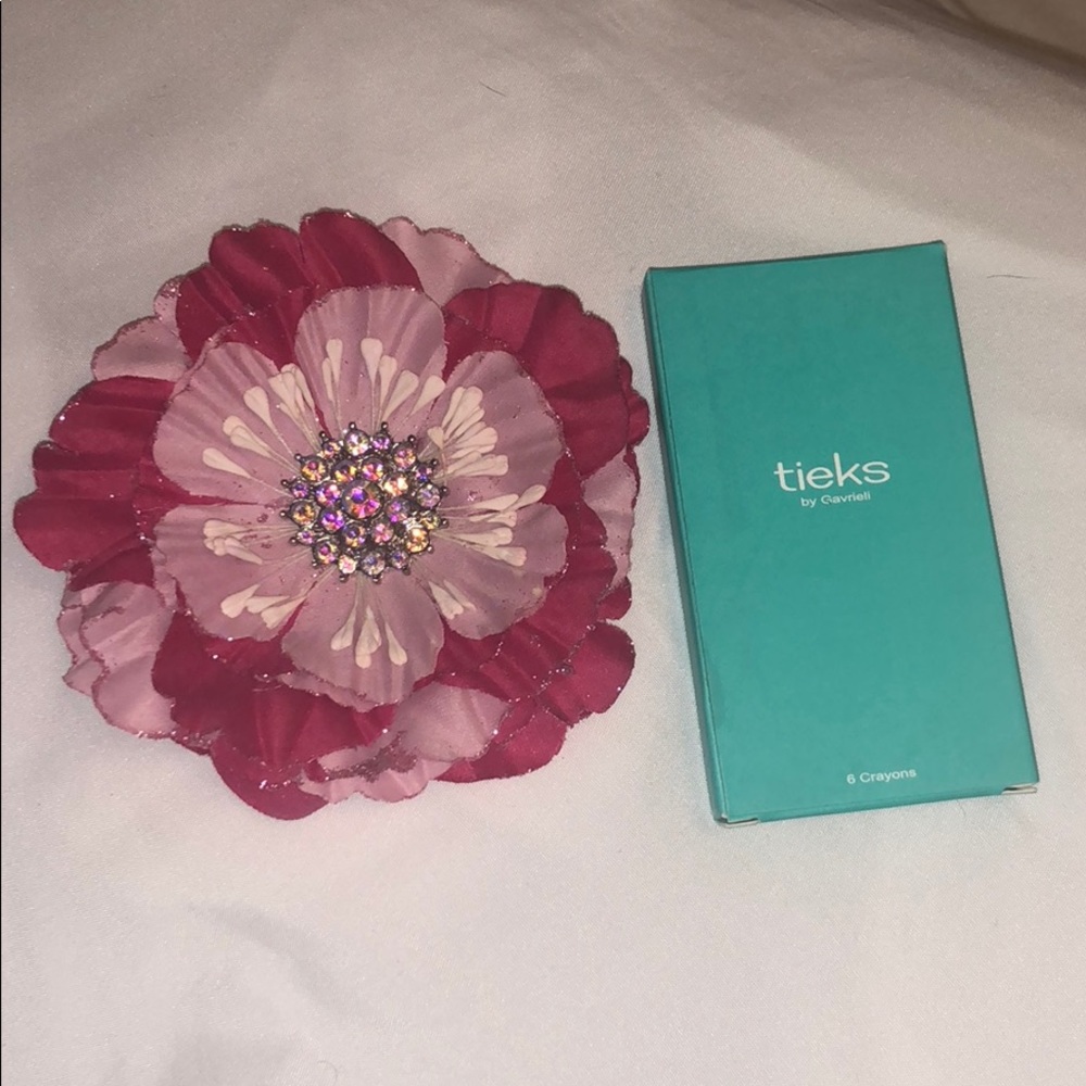 Little Miss Tieks flower and crayons